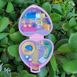 Vintage 90's Polly Pocket Heart-Shaped Pink House Garden Playset